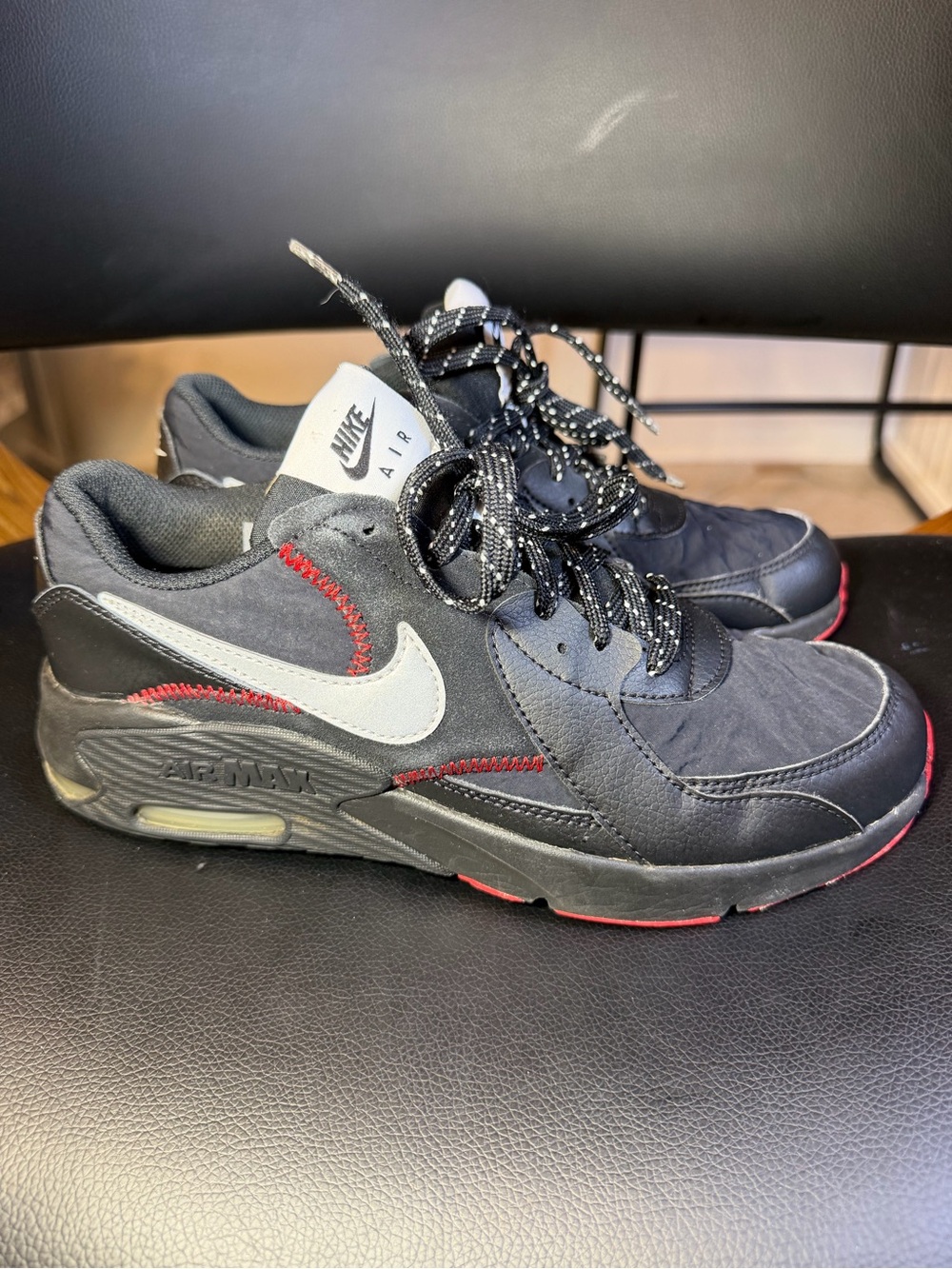 Nike Air Max Excee GS Black Sport Red Trainers Snaekers CD6894-016 Youth Size 6Y
